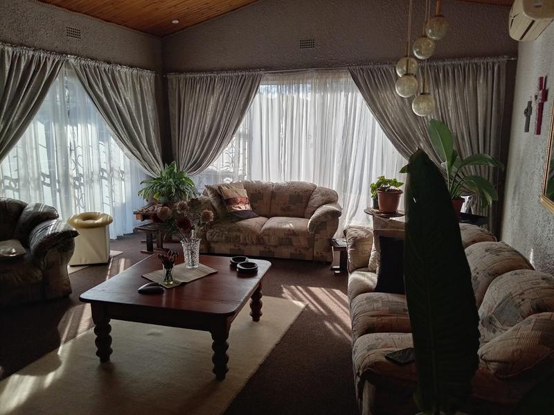 4 Bedroom Property for Sale in Stilfontein North West